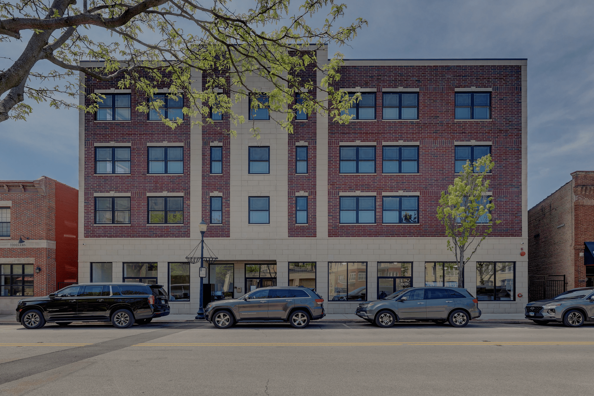 L'Appartement　MADE WORN CICAGO T-SH Essential Elements Boutique - Chicago – Essential Elements Chicago